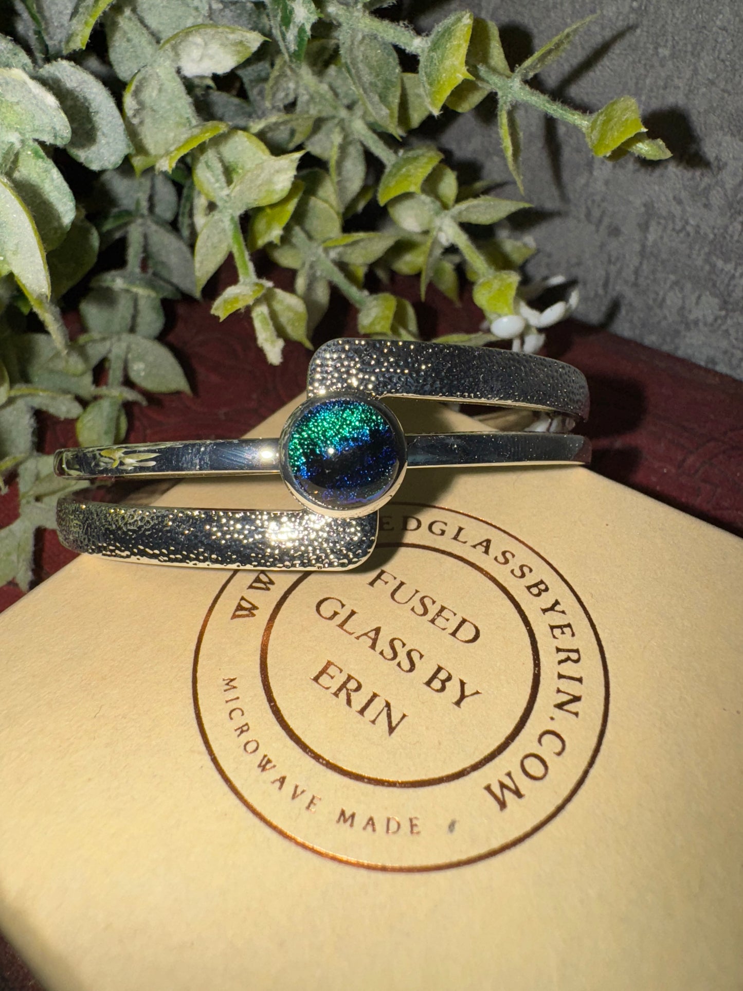 Heavy silver plated bangle with handmade 8mm glass cabochon (crackle finish)