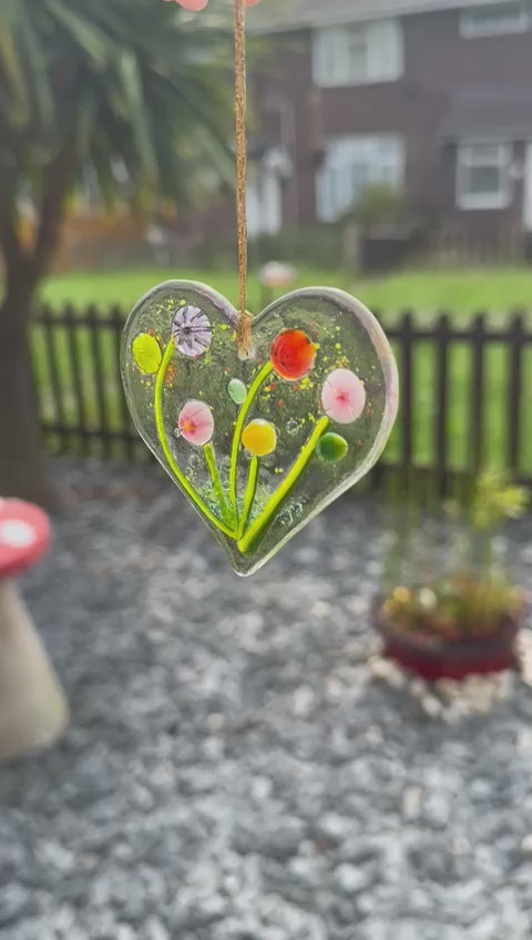 Glass hanging heart Poppy flowers robin